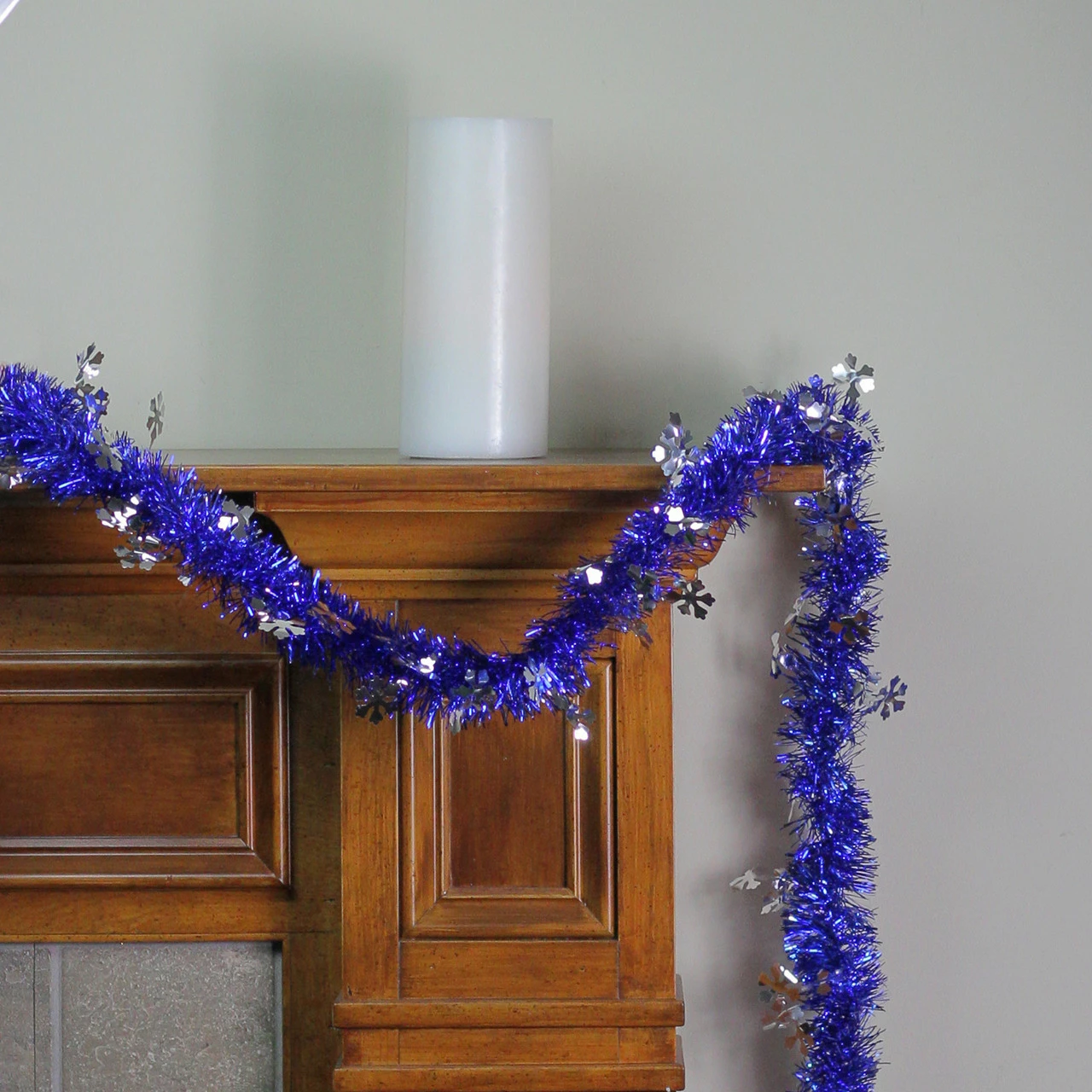 Northlight 50' Lavish Blue And Silver Snowflakes Christmas Tinsel Garland - Unlit 3 Northlight 50' Lavish Blue And Silver Snowflakes Christmas Tinsel Garland - Unlit - Image 3