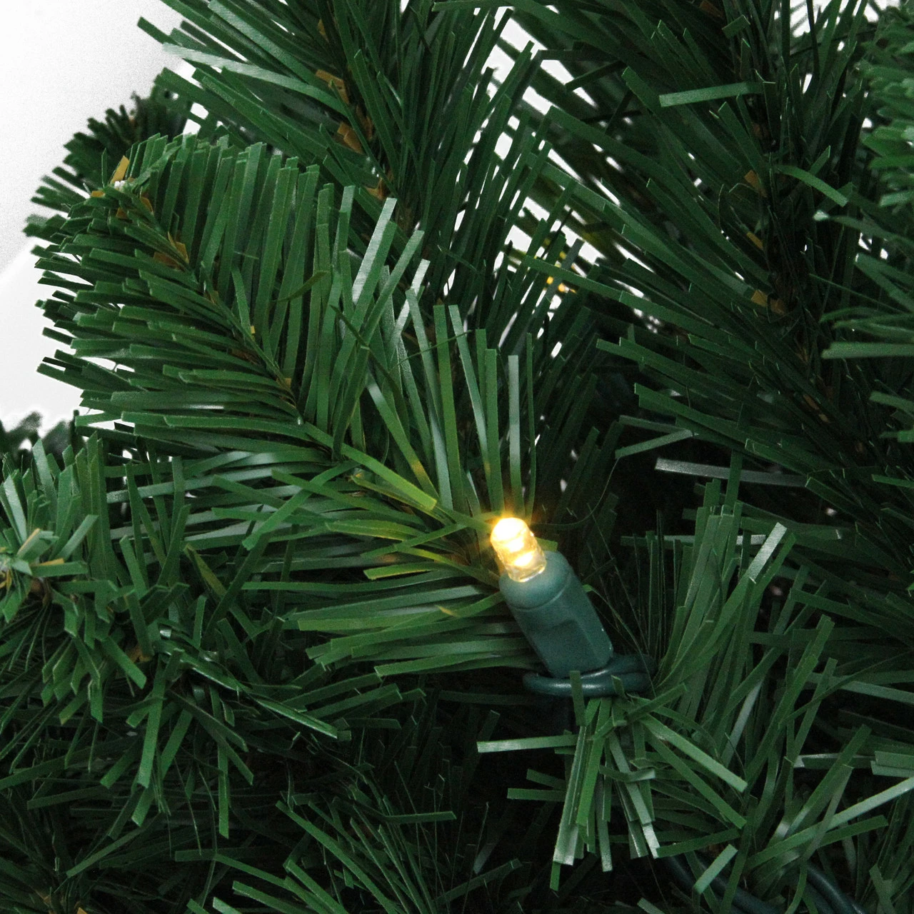 Northlight 48" Pre-Lit Olympia Pine Artificial Christmas Wreath - Warm White Lights 2 Northlight 48" Pre-Lit Olympia Pine Artificial Christmas Wreath - Warm White Lights - Image 2