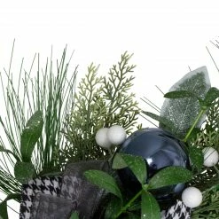 Northlight Houndstooth And White Berries Artificial Christmas Wreath - 24-Inch, Unlit -Wreaths & Garland shop northlight sm91196 2 65866.1612585058