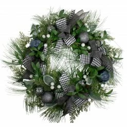 Northlight Houndstooth And White Berries Artificial Christmas Wreath - 24-Inch, Unlit