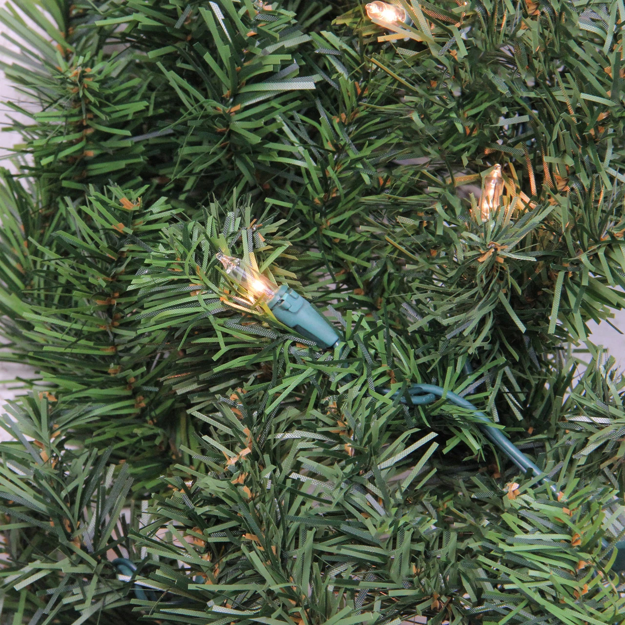 Northlight 24" Pre-Lit Canadian Pine Artificial Christmas Wreath, Clear Lights 2 Northlight 24" Pre-Lit Canadian Pine Artificial Christmas Wreath, Clear Lights - Image 2