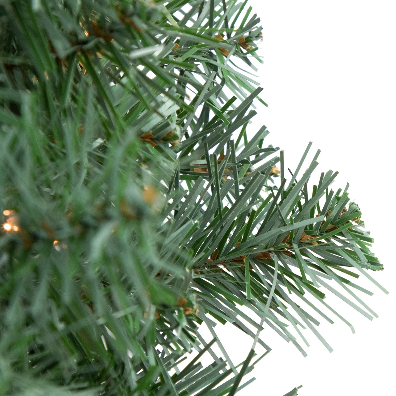 Northlight Pre-lit Colorado Blue Spruce Artificial Christmas Wreath, 24-Inch, Clear Lights 3 Northlight Pre-lit Colorado Blue Spruce Artificial Christmas Wreath, 24-Inch, Clear Lights - Image 3